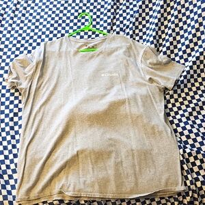 Columbia t-shirt